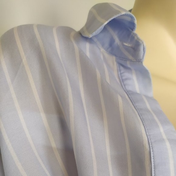 Banana Republic Shirt - Picture 3 of 8